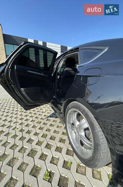 Седан Ford Fusion 2015 в 