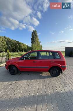 Хэтчбек Ford Fusion 2006 в 