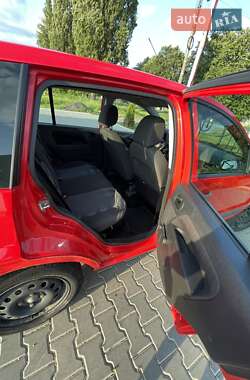 Хэтчбек Ford Fusion 2006 в 