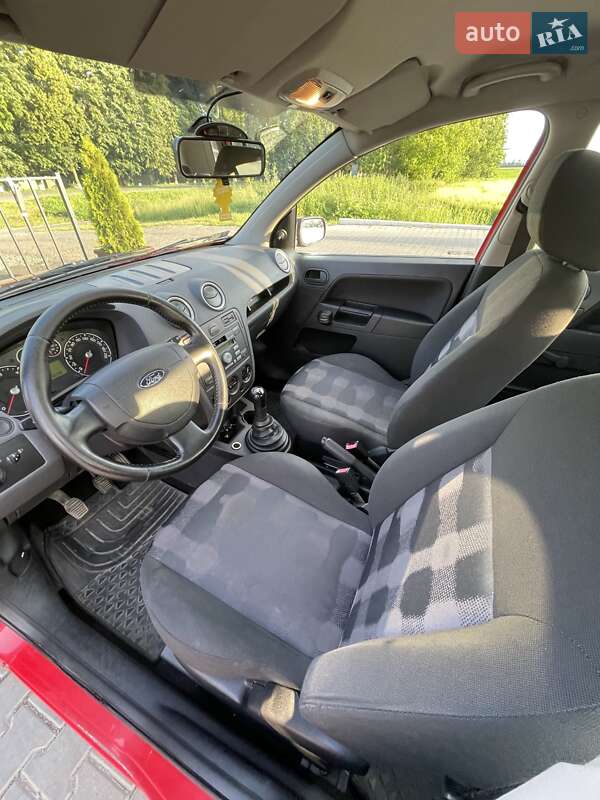 Хетчбек Ford Fusion 2006 в Христинівці