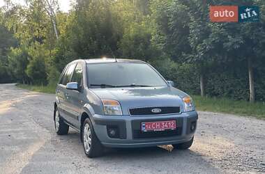 Хэтчбек Ford Fusion 2009 в 