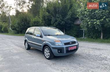 Хэтчбек Ford Fusion 2009 в 