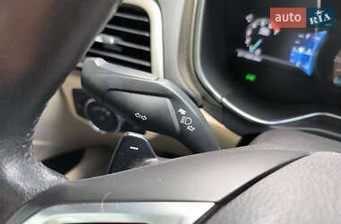 Седан Ford Fusion 2015 в 