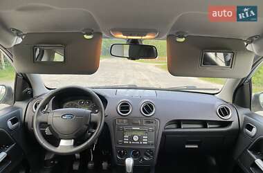 Хэтчбек Ford Fusion 2009 в 