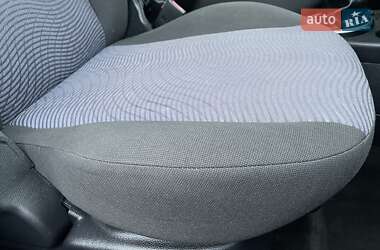 Хэтчбек Ford Fusion 2009 в 