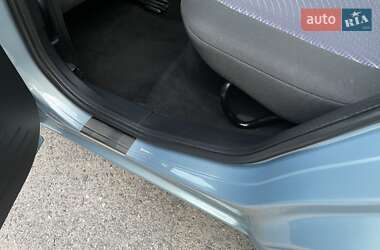Хэтчбек Ford Fusion 2009 в 