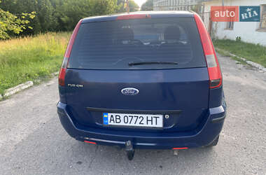 Хэтчбек Ford Fusion 2003 в 