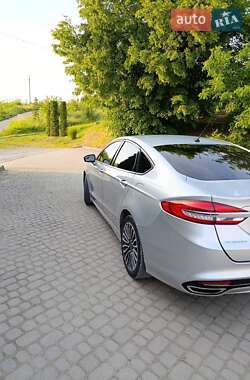 Седан Ford Fusion 2018 в 