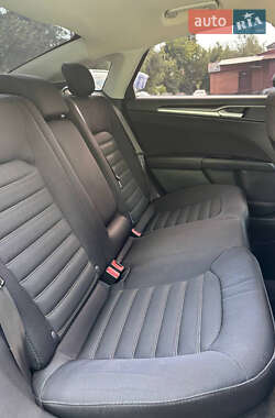 Седан Ford Fusion 2014 в 