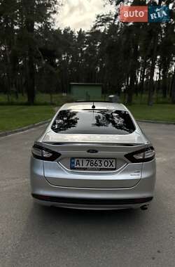 Седан Ford Fusion 2013 в 