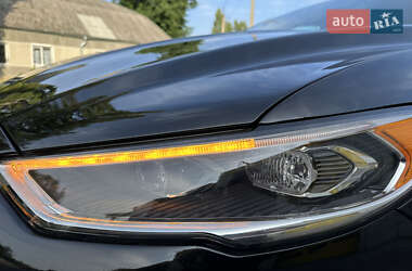 Седан Ford Fusion 2017 в 