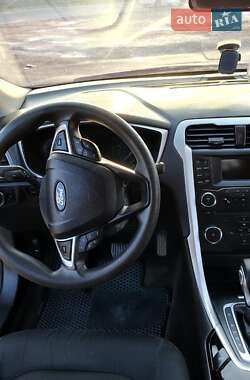 Седан Ford Fusion 2014 в 