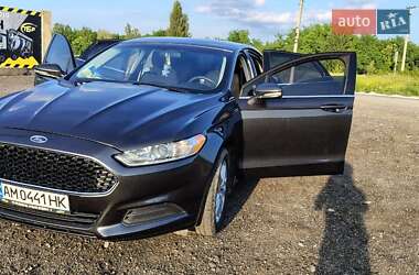 Седан Ford Fusion 2014 в 