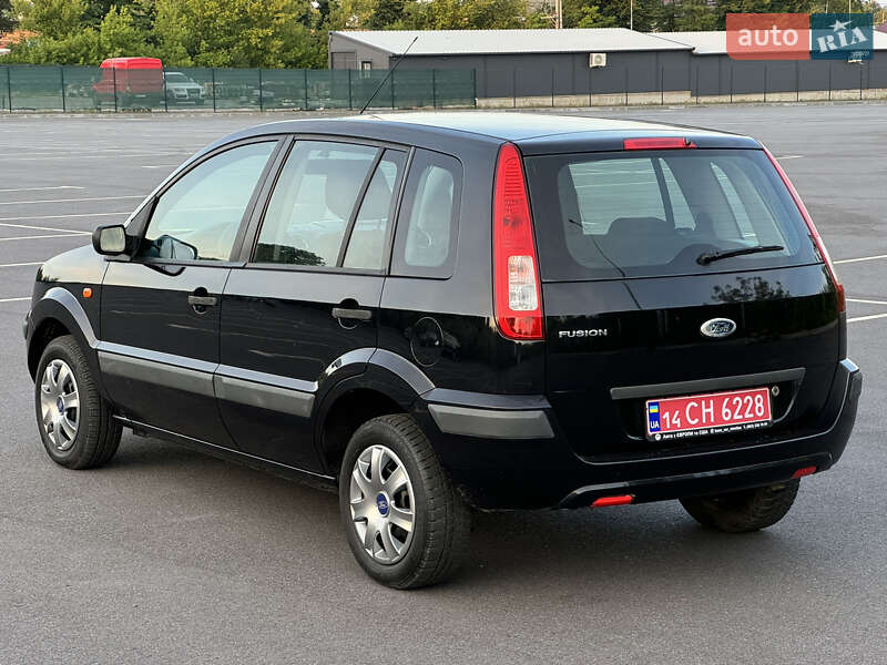 Хэтчбек Ford Fusion 2006 в Виннице
