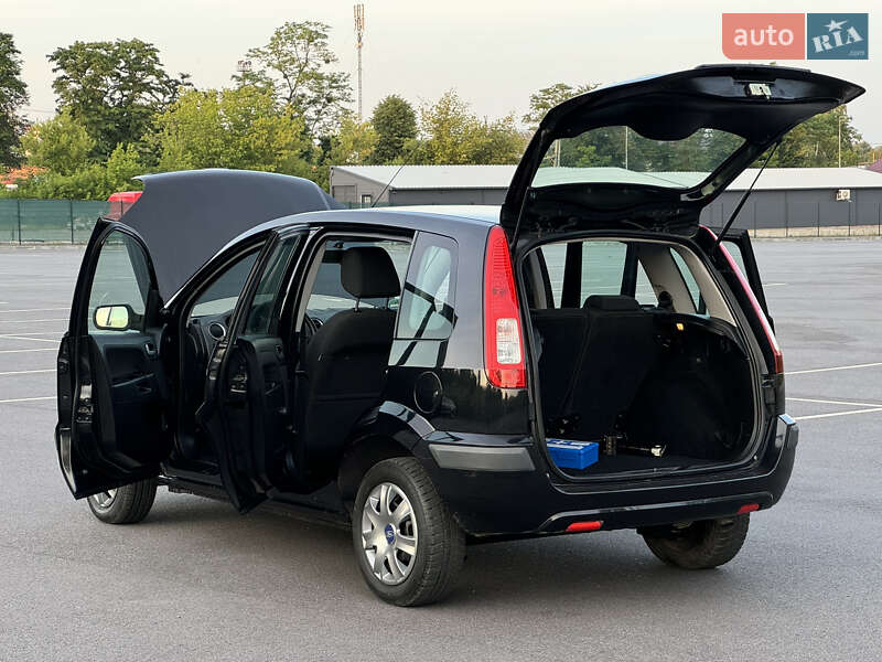 Хэтчбек Ford Fusion 2006 в Виннице