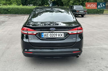 Седан Ford Fusion 2017 в 