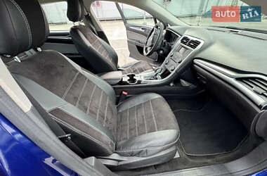 Седан Ford Fusion 2015 в 