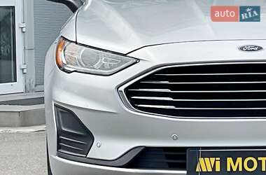 Седан Ford Fusion 2018 в 