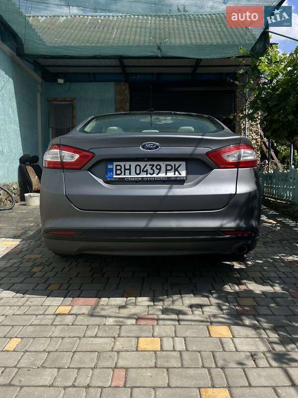 Седан Ford Fusion 2015 в Одессе