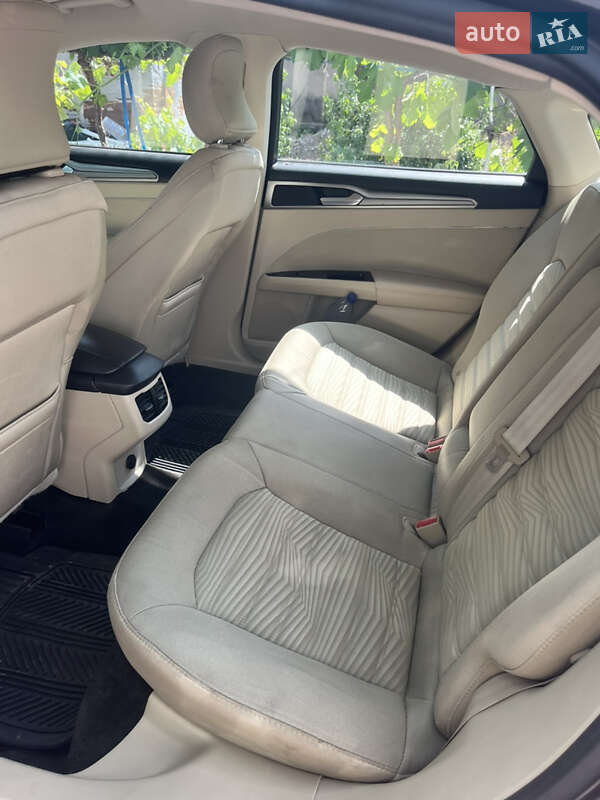 Седан Ford Fusion 2015 в Одессе