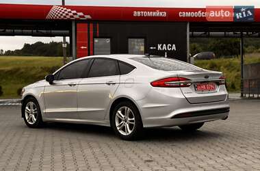 Седан Ford Fusion 2018 в Львове