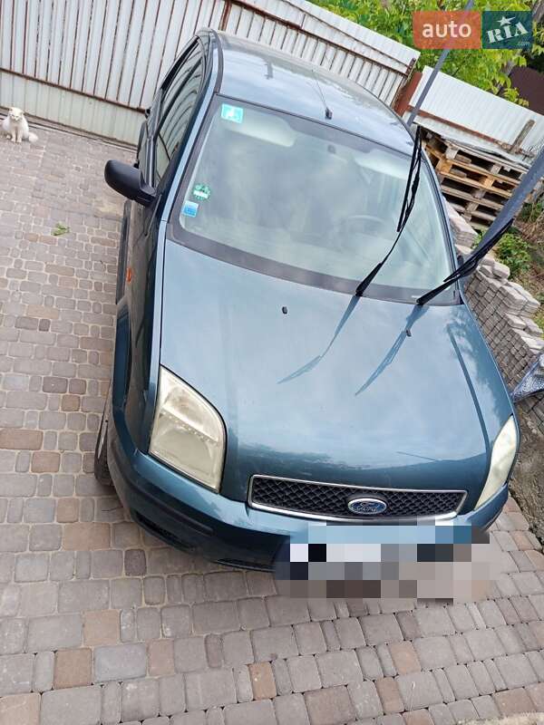 Хэтчбек Ford Fusion 2004 в Виннице