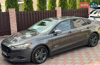 Седан Ford Fusion 2015 в Києві