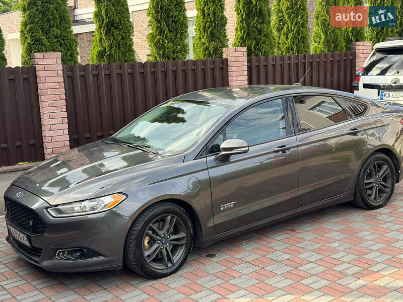 Ford Fusion 2015