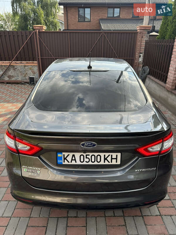 Седан Ford Fusion 2015 в Киеве фото 10 Седан Ford Fusion 2015 в Киеве