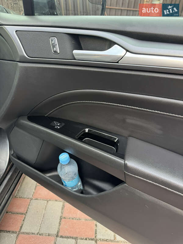 Седан Ford Fusion 2015 в Киеве фото 13 Седан Ford Fusion 2015 в Киеве