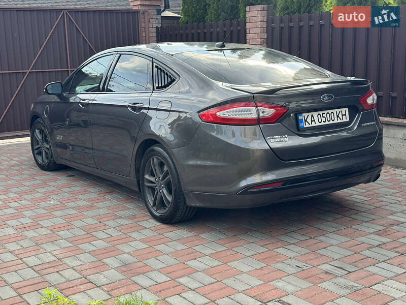 Седан Ford Fusion 2015 в Киеве фото 23 Седан Ford Fusion 2015 в Киеве