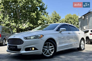 Седан Ford Fusion 2013 в 