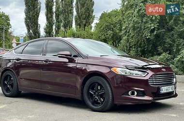 Седан Ford Fusion 2013 в 