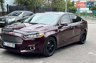 Седан Ford Fusion 2013 в 