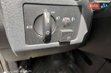 Хэтчбек Ford Fusion 2010 в 