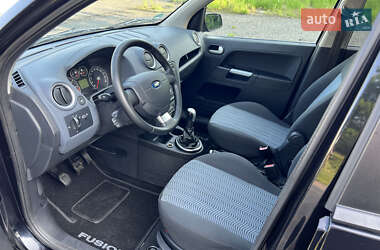 Хэтчбек Ford Fusion 2009 в 