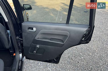 Хэтчбек Ford Fusion 2009 в 