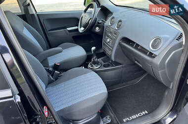 Хэтчбек Ford Fusion 2009 в 