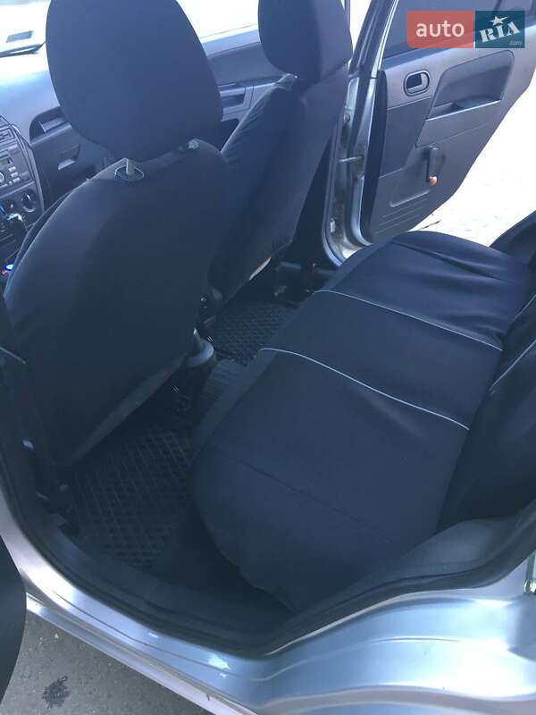 Хетчбек Ford Fusion 2011 в Одесі