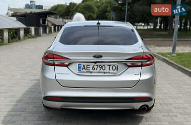 Седан Ford Fusion 2018 в 