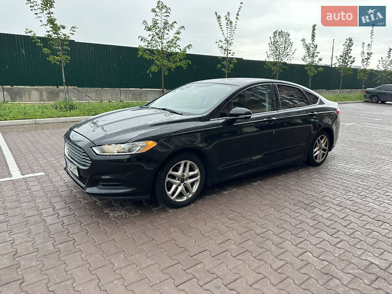 Седан Ford Fusion 2015 в Киеве