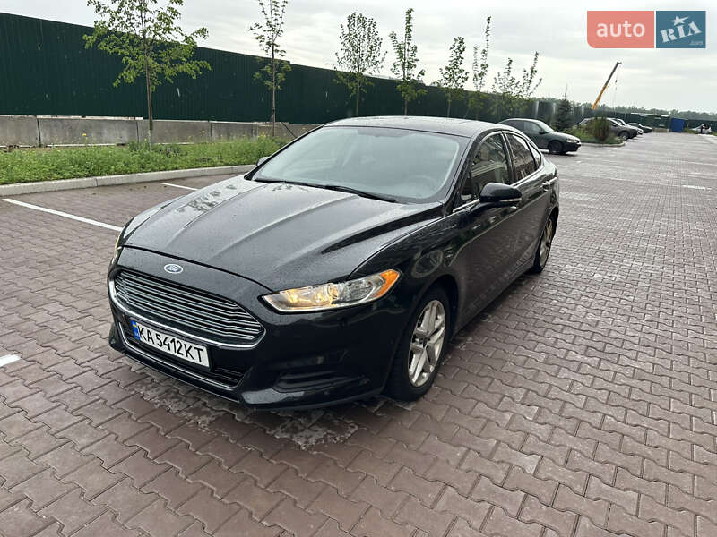 Седан Ford Fusion 2015 в Киеве