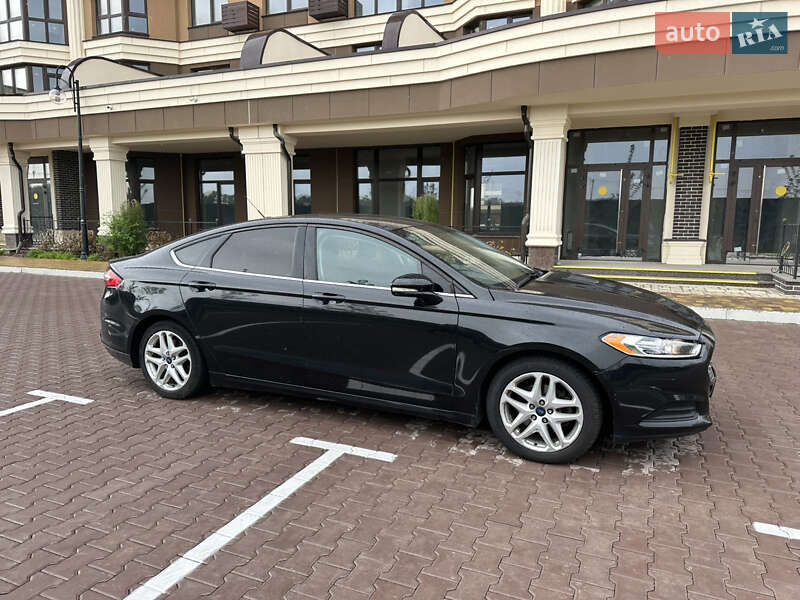 Седан Ford Fusion 2015 в Киеве