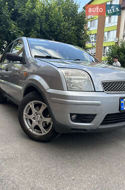 Хэтчбек Ford Fusion 2005 в Киеве