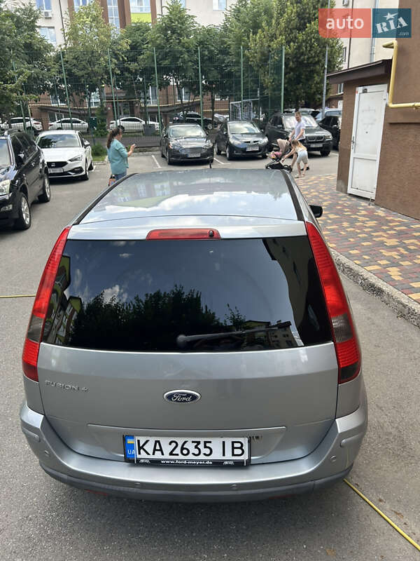 Хэтчбек Ford Fusion 2005 в Киеве