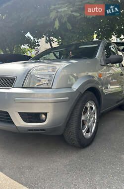 Хетчбек Ford Fusion 2005 в 