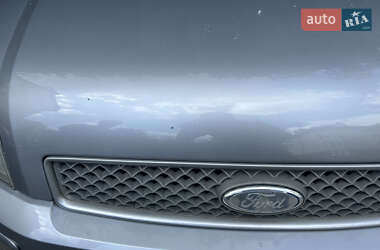 Хетчбек Ford Fusion 2005 в 