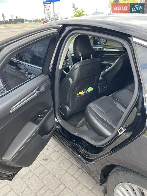 Седан Ford Fusion 2015 в Киеве