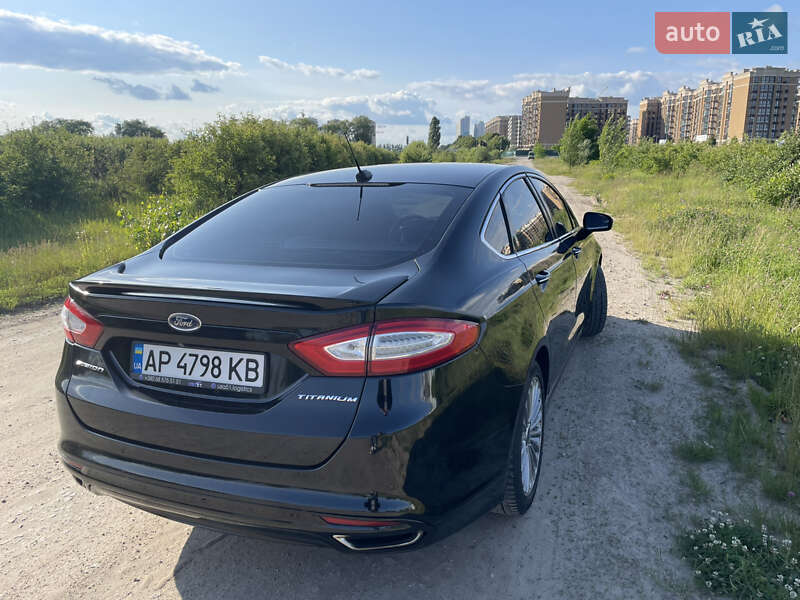 Седан Ford Fusion 2015 в Киеве