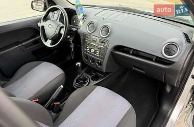 Хэтчбек Ford Fusion 2009 в 